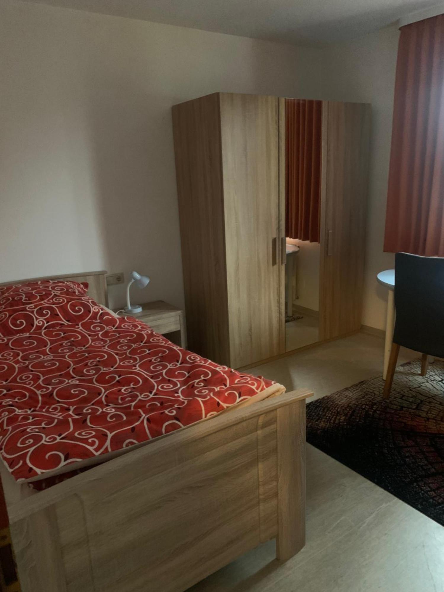 Monteure & Handwerker Einfach, Unkompliziert Und Preiswert In Alsfeld Ngoại thất bức ảnh
